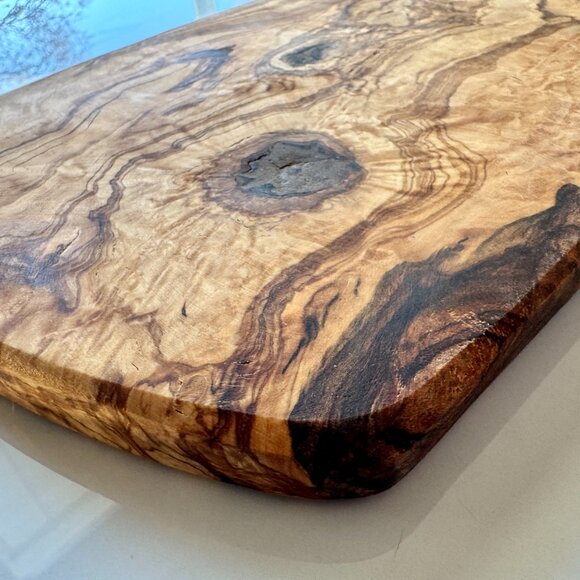 Hand Carved Olive Wood Serving Board with Natural Grain - Picture 4 of 4